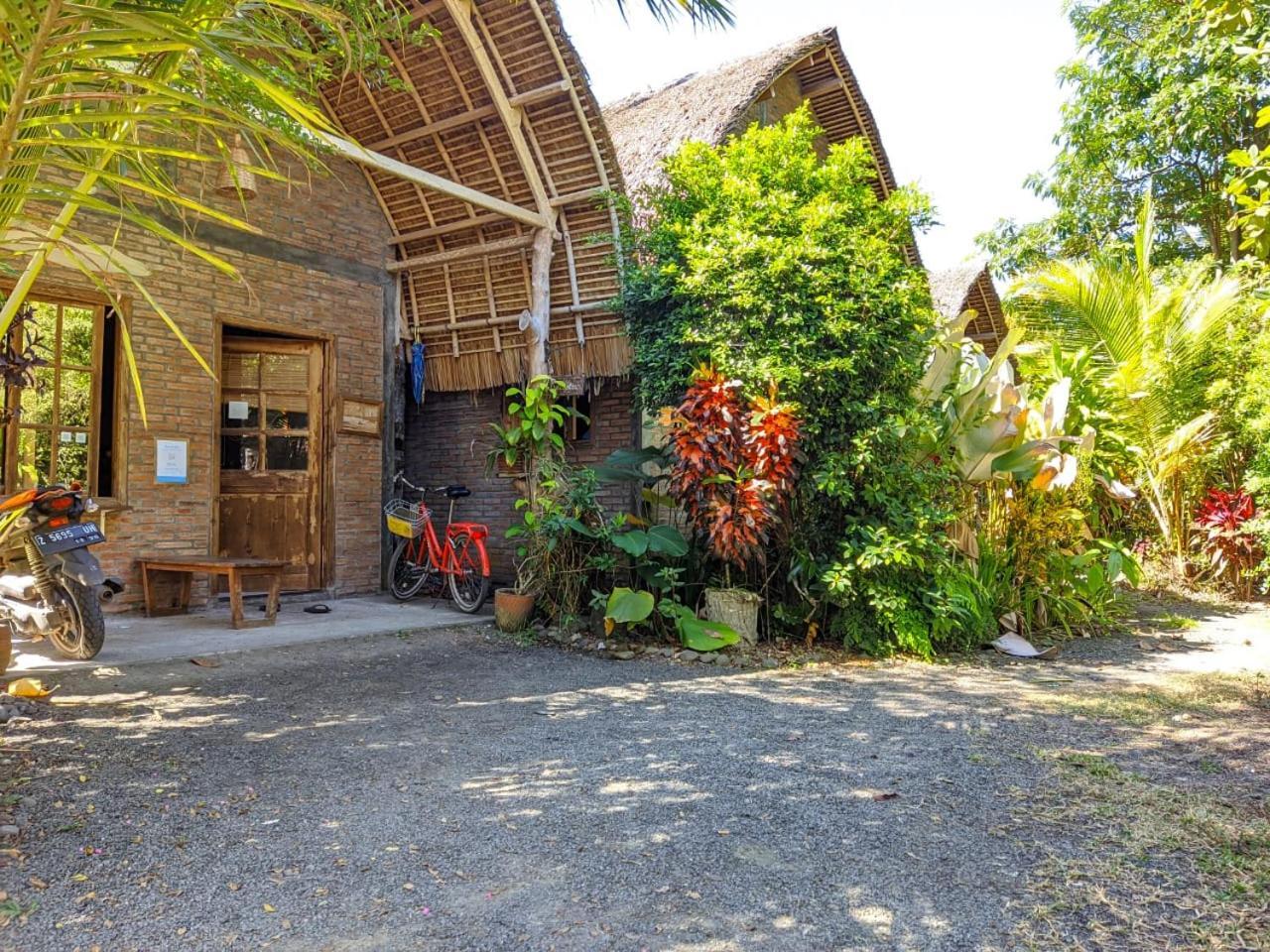 Coconut Tree Cottages Batukaras Екстериор снимка